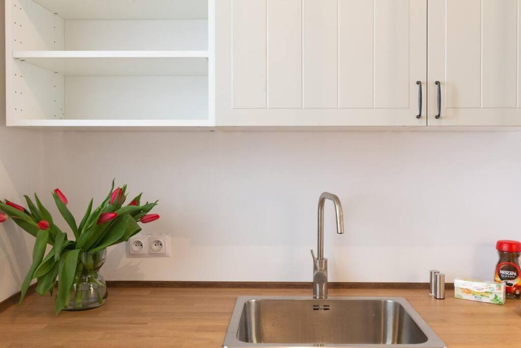 Royal Route Apartment Fully Equipped Краков Экстерьер фото